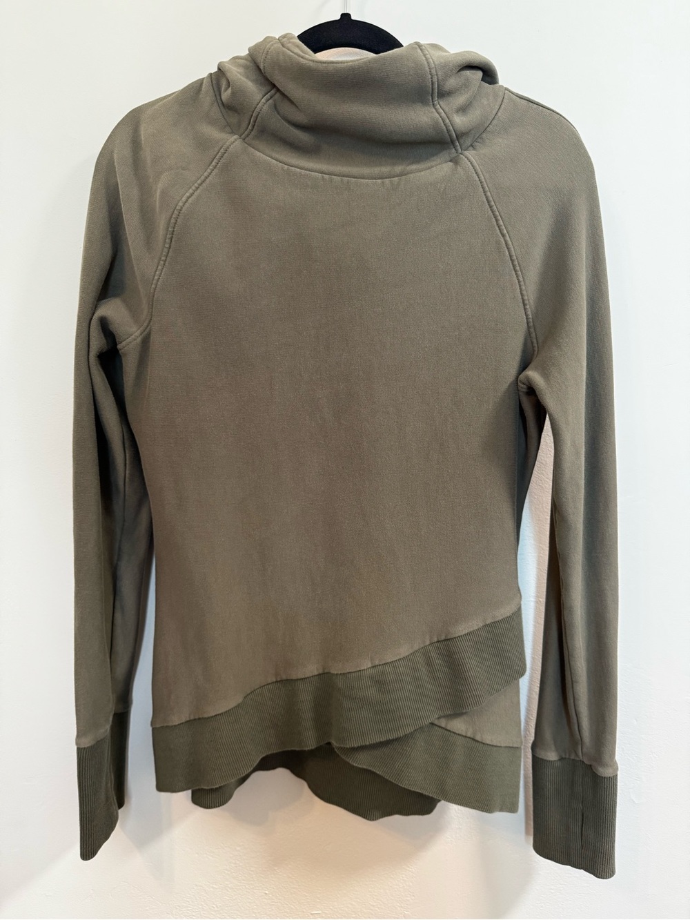 Marcella New York Geneva pull over Sweatshirt hoodie in olive. Size large